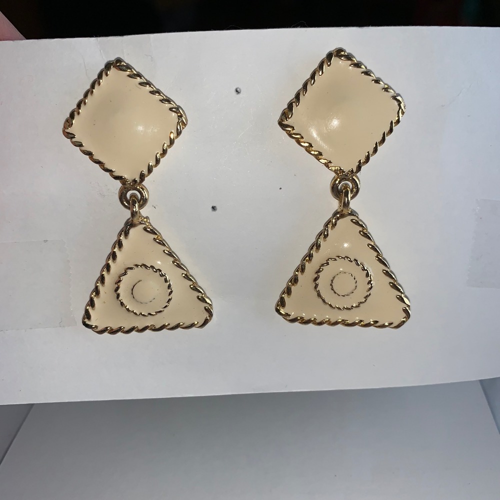 Vintage Cream Enamel Geometric Drop Earring Gold Tone Rope Edge Triangle Diamond